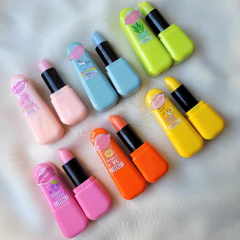 وازلین رنگی لب ترکیب محافظتی در رنگ‌ های متنوع